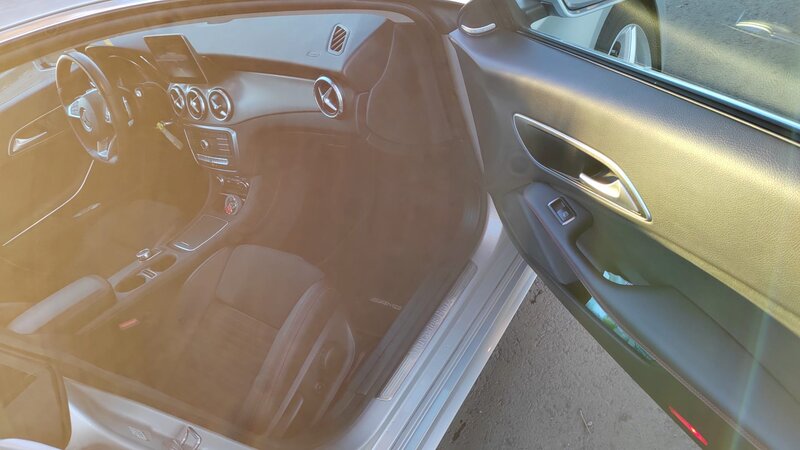 Mercedes-Benz CLA 220