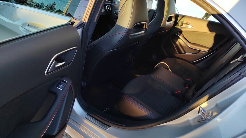 Mercedes-Benz CLA 220